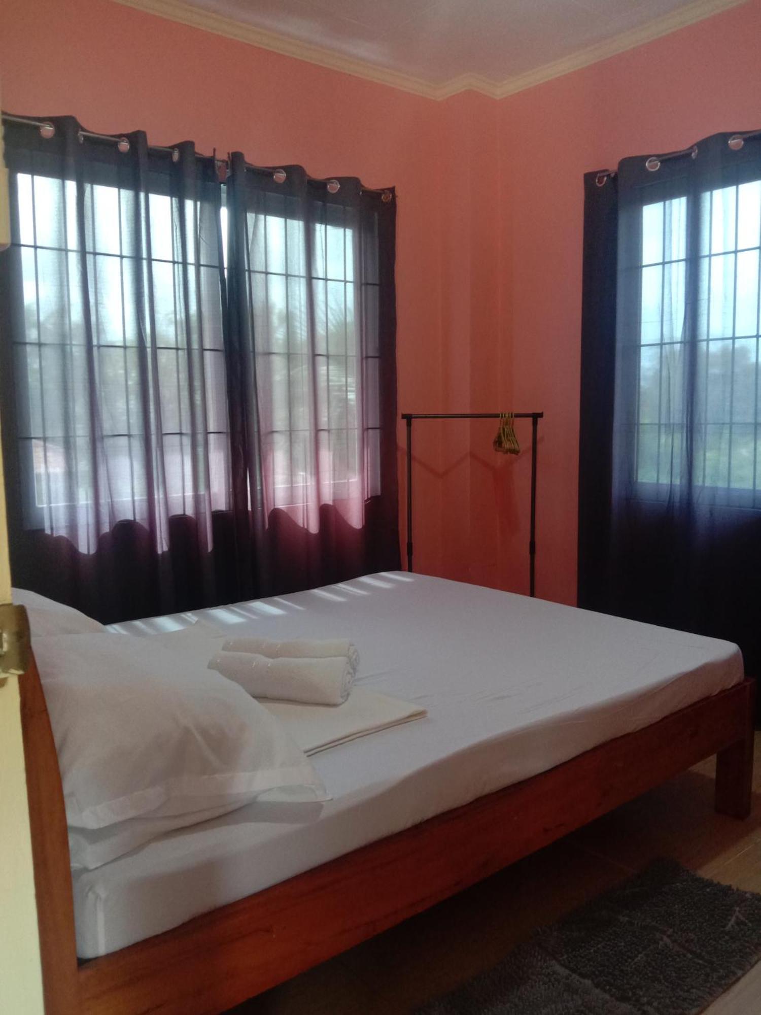 Friz Love Room Rental Сан Хуан Екстериор снимка
