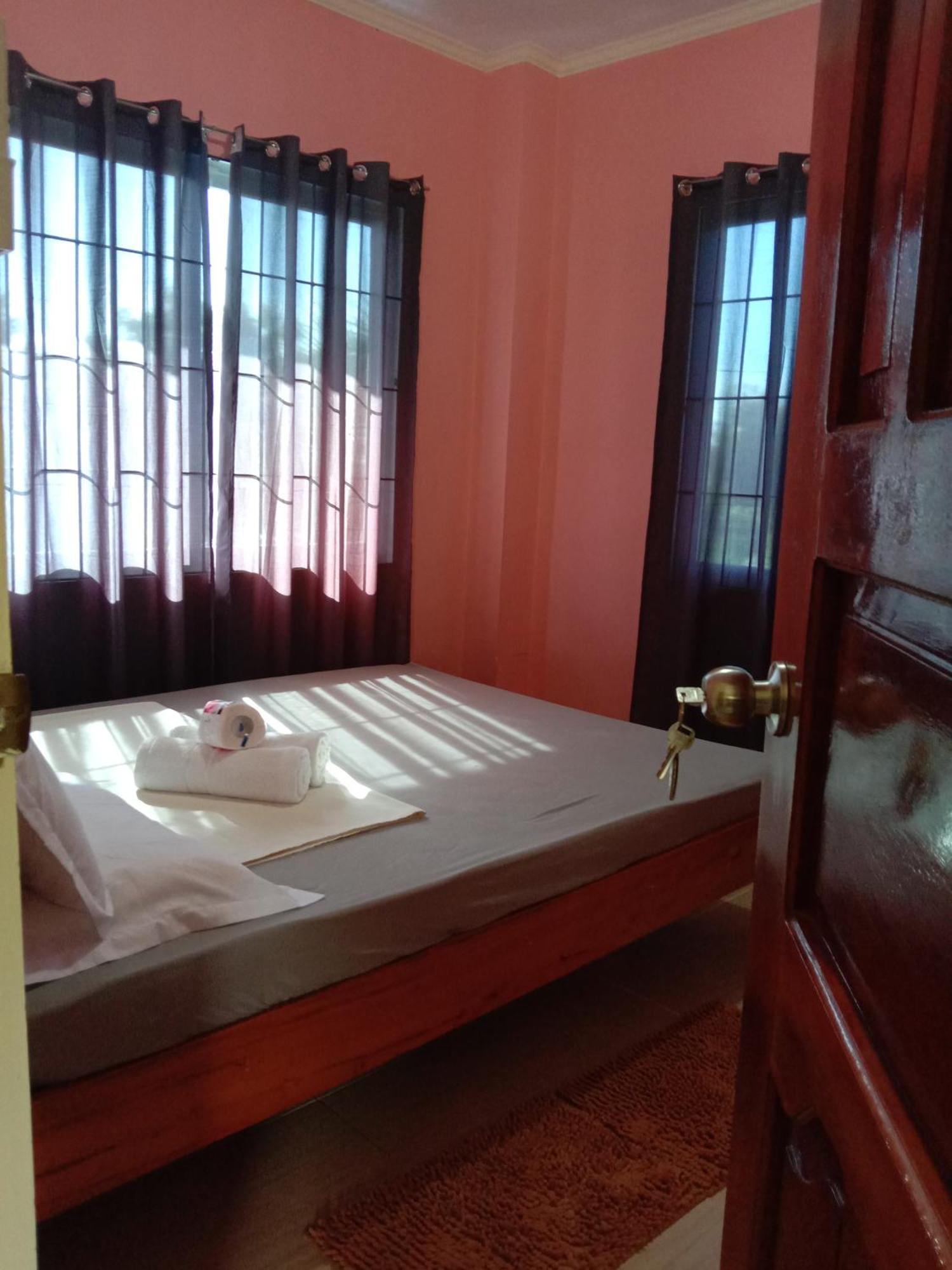 Friz Love Room Rental Сан Хуан Екстериор снимка